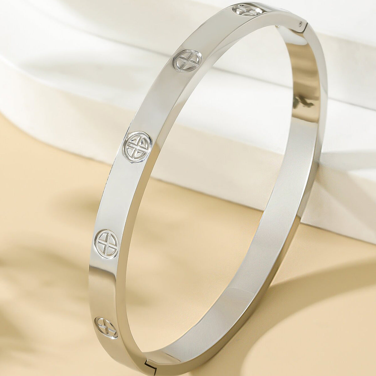 European and American cross-border stainless steel cross nail bracelet fashion all-match titanium steel bracelet men and women fashion bracelet wholesale