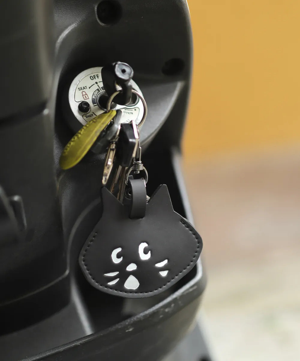 Cute Cat Key Case & Storage Bag – Creative Unisex Car Key Holder Pendant with Unique Design