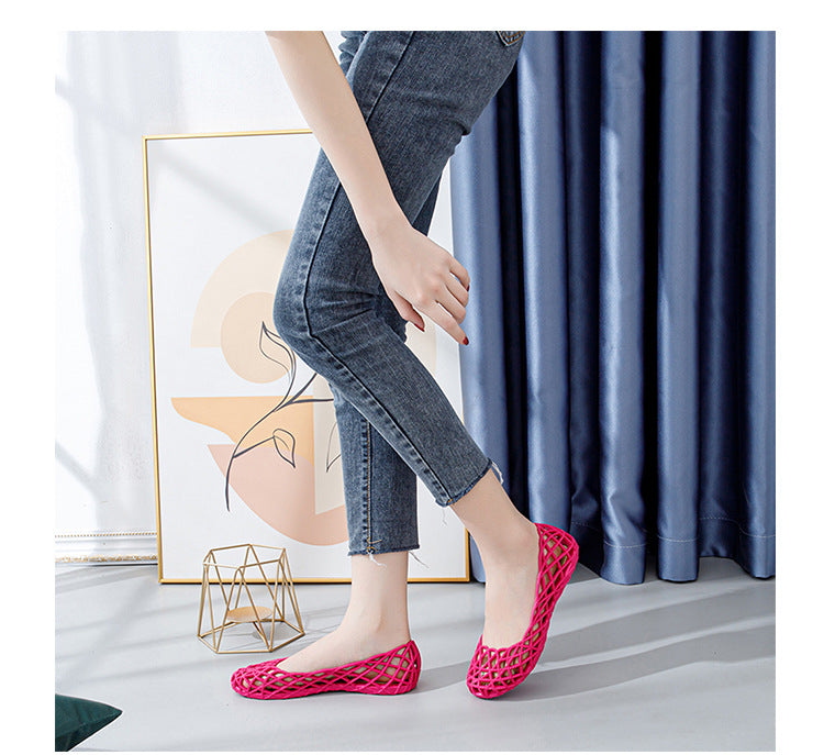 Plastic Sandals Women's 2022 New Summer Outer Wear Nurse Soft-soled Mother Shoes Hollow Non-slip Top Flat Hole Shoes