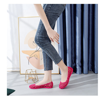 Plastic Sandals Women's 2022 New Summer Outer Wear Nurse Soft-soled Mother Shoes Hollow Non-slip Top Flat Hole Shoes