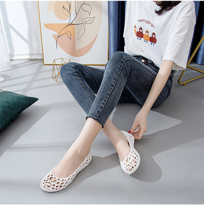 Plastic Sandals Women's 2022 New Summer Outer Wear Nurse Soft-soled Mother Shoes Hollow Non-slip Top Flat Hole Shoes