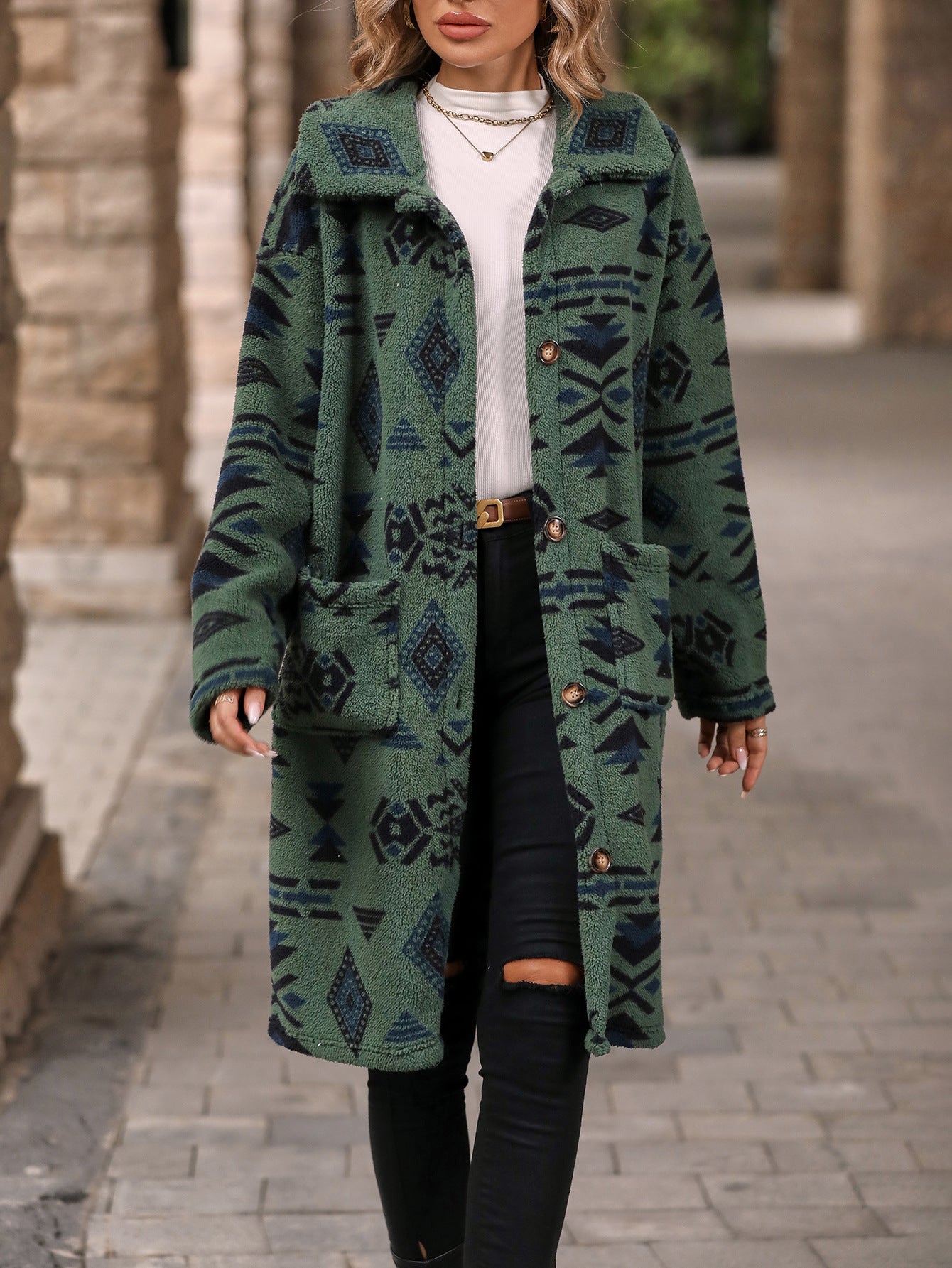 Flash velvet 2023 cross-border autumn and winter new European and American women's single-breasted ethnic style printed plush long coat coat