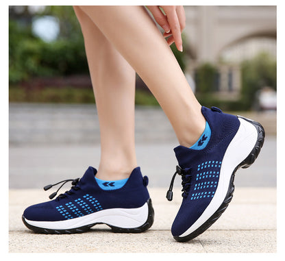 2025 Cross-Border New Large-Size Fly-Knit Mesh Shoes Trendy Mom Shoes Fashionable Sock Shoes Breathable Sports Women's Shoes