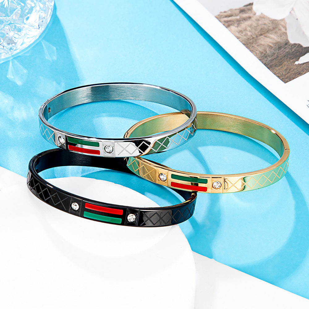 Cross-border stainless steel men's bracelet with red and green tape ring steel gold and black three color jewelry in stock wholesale