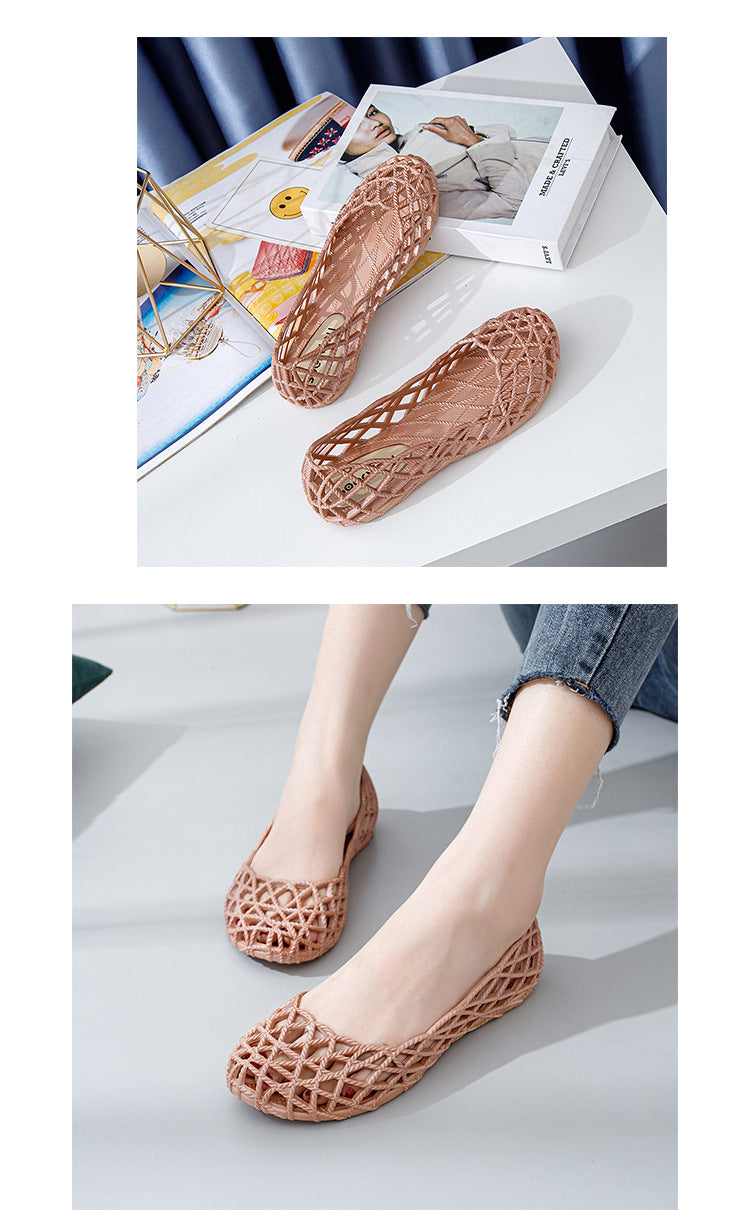 Plastic Sandals Women's 2022 New Summer Outer Wear Nurse Soft-soled Mother Shoes Hollow Non-slip Top Flat Hole Shoes