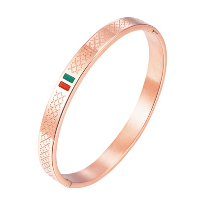 Cross-border stainless steel men's bracelet with red and green tape ring steel gold and black three color jewelry in stock wholesale