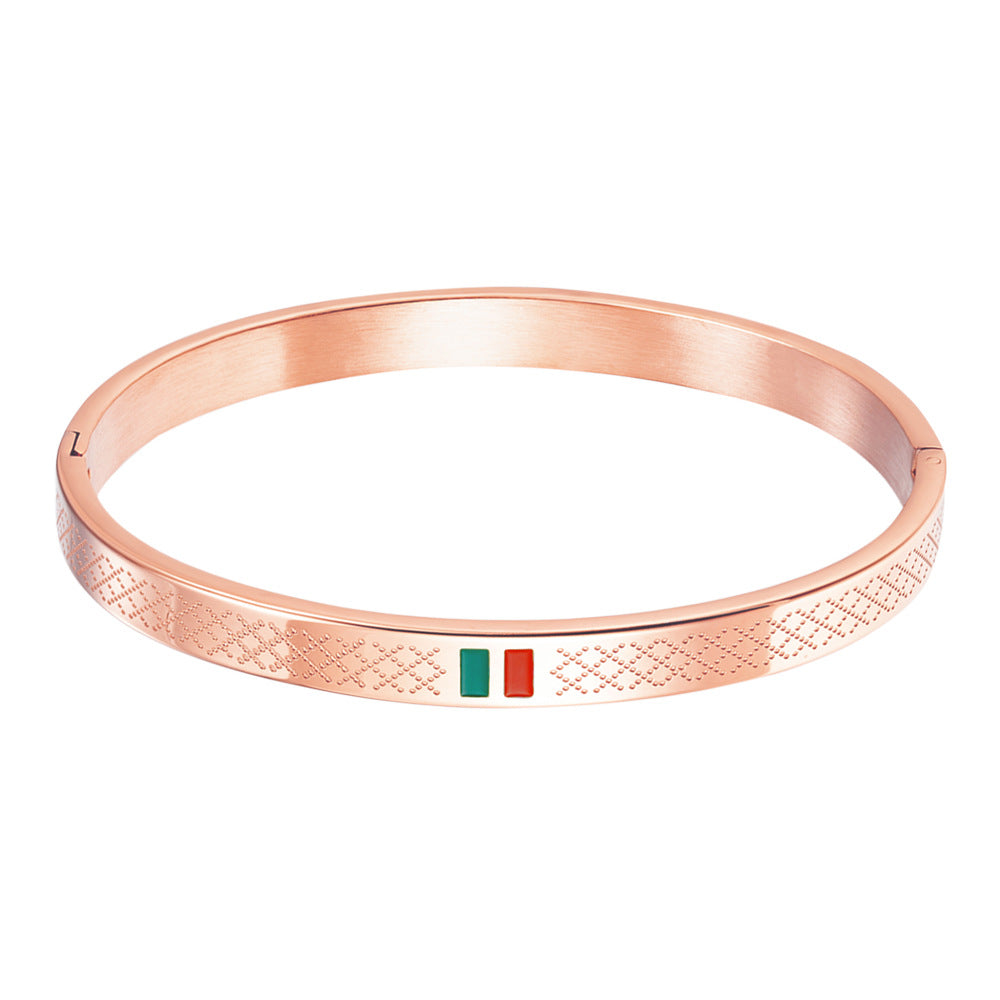 Cross-border stainless steel men's bracelet with red and green tape ring steel gold and black three color jewelry in stock wholesale