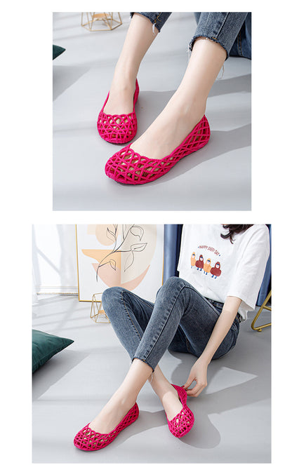 Plastic Sandals Women's 2022 New Summer Outer Wear Nurse Soft-soled Mother Shoes Hollow Non-slip Top Flat Hole Shoes