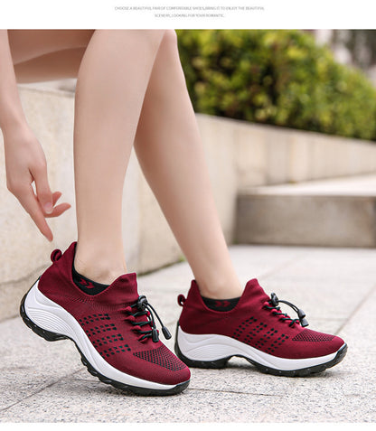 2025 Cross-Border New Large-Size Fly-Knit Mesh Shoes Trendy Mom Shoes Fashionable Sock Shoes Breathable Sports Women's Shoes